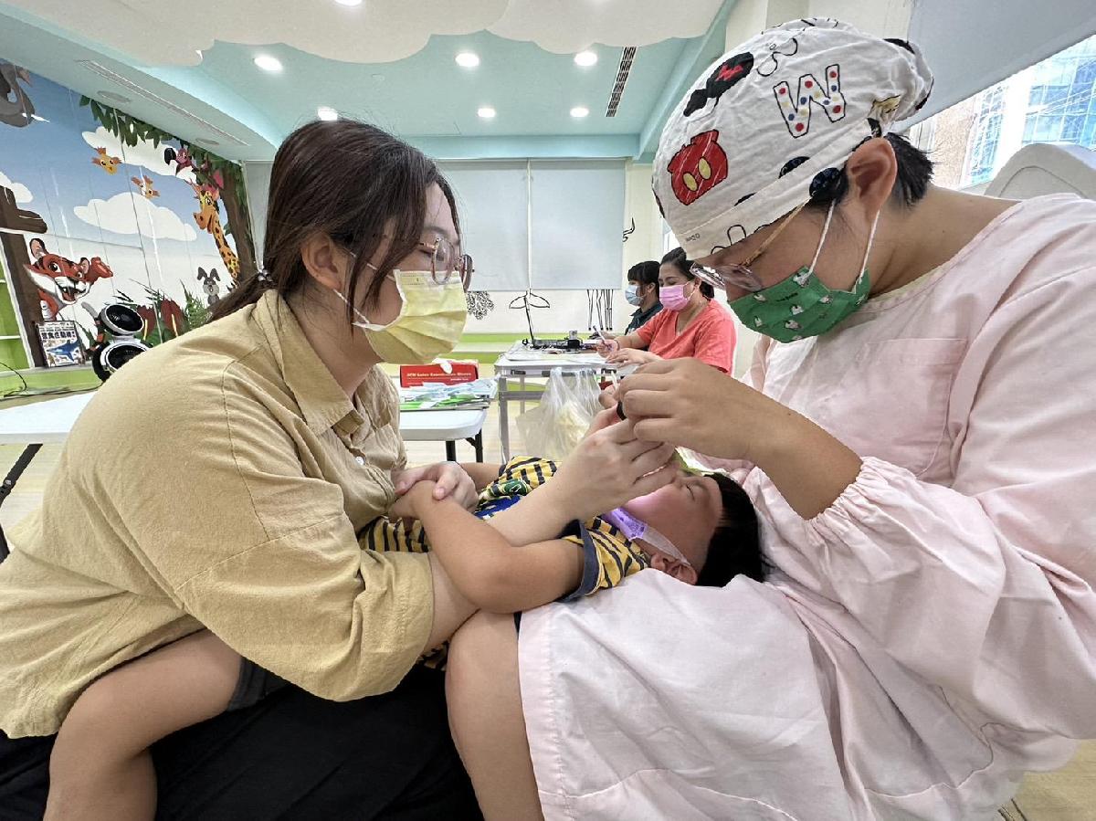 112.10月校園口腔與塗氟檢查 112.10月校園口腔與塗氟檢查
